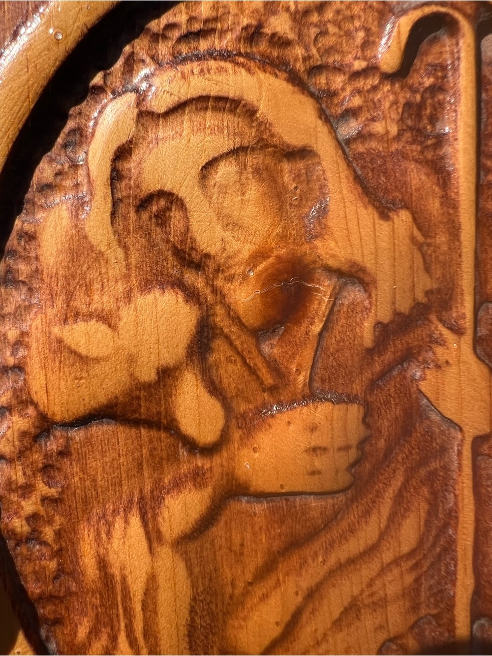 Trinket box Hand-Carved Wooden Religious Shepherd and lamb - Picture 15 of 16